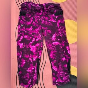 Athleta Free To Be Knicker Capri Leggings